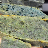 1kg Raw New Zealand Greenstone / Pounamu Carving Slices (R14B157)
