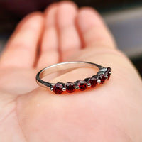 (R) Solid 925 Sterling Silver & Natural Garnet 7x Setting Band Ring