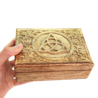 Wooden Triquetra Celtic Trinket / Jewelry Box (8A10)