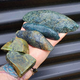 1kg (BUTTS) Raw New Zealand Greenstone / Pounamu Carving Slices (R14B427)