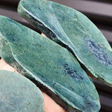 1kg Raw New Zealand Greenstone / Pounamu Carving Slices (R14B234)