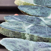 1kg Raw New Zealand Greenstone / Pounamu Carving Slices (R14B154)