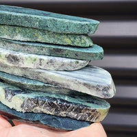 1kg Raw New Zealand Greenstone / Pounamu Carving Slices (R14B221)