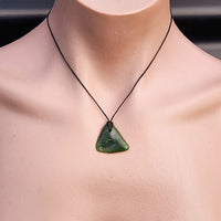 New Zealand Greenstone Pounamu Pendant Necklace (AJJC2325)