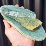1kg Raw New Zealand Greenstone / Pounamu Carving Slices (R14B246)