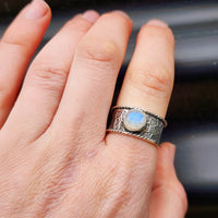 (T) Solid 925 Sterling Silver & Natural Moonstone Rustic Handmade Textured Ring