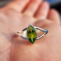 (Q) Solid 925 Sterling Silver & Natural Peridot Marquise Cut Solitaire Ring
