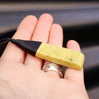 NZ Yellow Greenstone Pounamu Toki Pendant Necklace (N228)