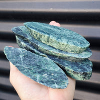 1kg Raw New Zealand Greenstone / Pounamu Carving Slices (R14B210)