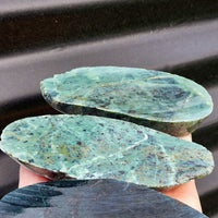 1kg Raw New Zealand Greenstone / Pounamu Carving Slices (R14B424)