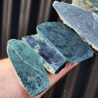 1kg Raw New Zealand Greenstone / Pounamu Carving Slices (R14B245)
