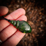 Natural Jade Kakara Shell Pendant Necklace (N1069)