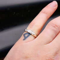 (M) Solid 925 Sterling Silver & 5x Created Diamond Band Ring