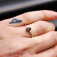 (R) Solid 925 Sterling Silver & Natural Garnet Pear Ring