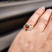 (O) Solid 925 Sterling Silver & Natural Round Amber Celtic Ring