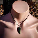 NZ Greenstone Pounamu Fern Pendant Necklace (N961)