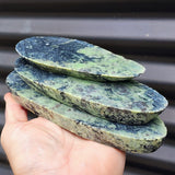 1kg Raw New Zealand Greenstone / Pounamu Carving Slices (R14B244)