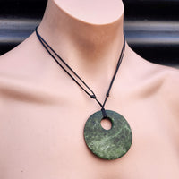 NZ Greenstone Pounamu Disk Pendant Necklace (N339)