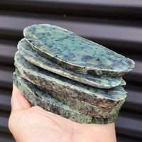1kg Raw New Zealand Greenstone / Pounamu Carving Slices (R14B225)