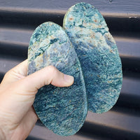 1kg Raw New Zealand Greenstone / Pounamu Carving Slices (R14B207)