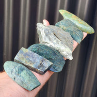 1kg Raw New Zealand Greenstone / Pounamu Carving Slices (R14B245)
