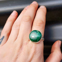 Solid 925 Sterling Silver & Natural Malachite Round Solitaire Handmade Ring