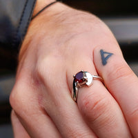 (Q) Solid 925 Sterling Silver & Wrapped Natural Garnet Signet Ring