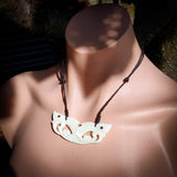Natural Maori Bone Carving Pendant Necklace - Pekapeka Plate Pendant