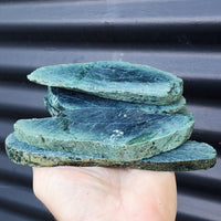 1kg Raw New Zealand Greenstone / Pounamu Carving Slices (R14B201)