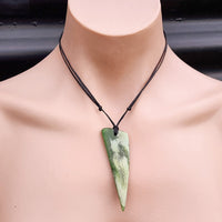NZ Greenstone Pounamu Tooth Pendant Necklace (N374)