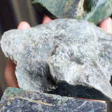 1kg Raw New Zealand Greenstone / Pounamu Carving Slices (R14B250)