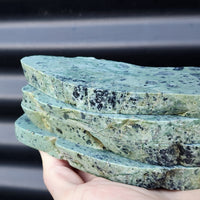 1kg Raw New Zealand Greenstone / Pounamu Carving Slices (R14B194)