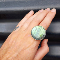 (T) Solid Sterling Silver & Natural Labradorite Round Handmade Solitaire Ring