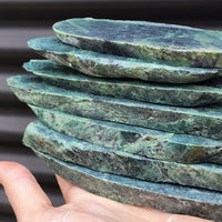 1kg Raw New Zealand Greenstone / Pounamu Carving Slices (R14B238)