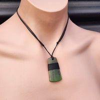 NZ Greenstone Pounamu Carved Toki Pendant Necklace With Mid Binding