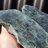 1.35kg Raw New Zealand Greenstone / Pounamu Carving Slices (R14B249)