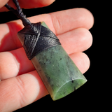 NZ Greenstone Pounamu Toki Pendant Necklace (N885)