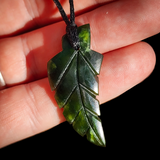 NZ Greenstone Pounamu Fern Pendant Necklace (N961)