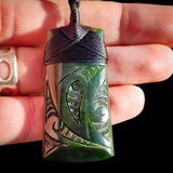NZ Greenstone Pounamu Etched Toki Pendant Necklace (N1026)