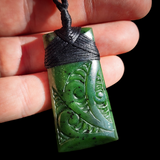NZ Greenstone Pounamu Etched Toki Pendant Necklace (N1095)