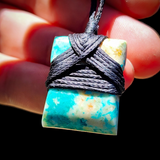 Genuine Arizona Turquoise Toki Pendant Necklace (1BBB298)