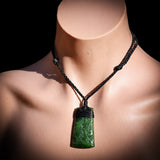 NZ Greenstone Pounamu Etched Toki Pendant Necklace (N802)